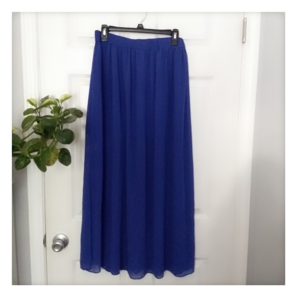 ✨5/$25✨Mossimo S/P Maxi Skirt - Picture 4 of 7